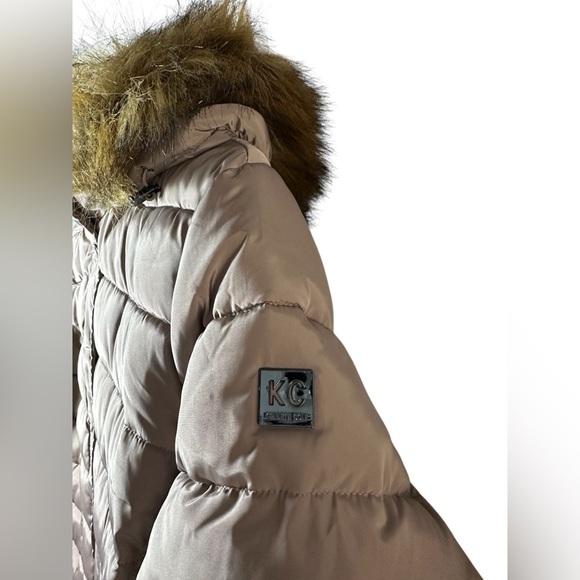 Kenneth Cole Taupe Puffer Coat Women’s XL Long Hooded Jacket Faux Fur Lined Warm - Picture 3 of 10